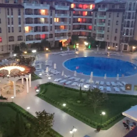 Private In Royal Sun Apartament *