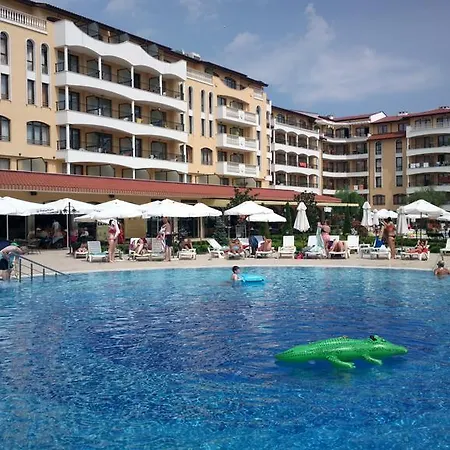 Private In Royal Sun Apartament